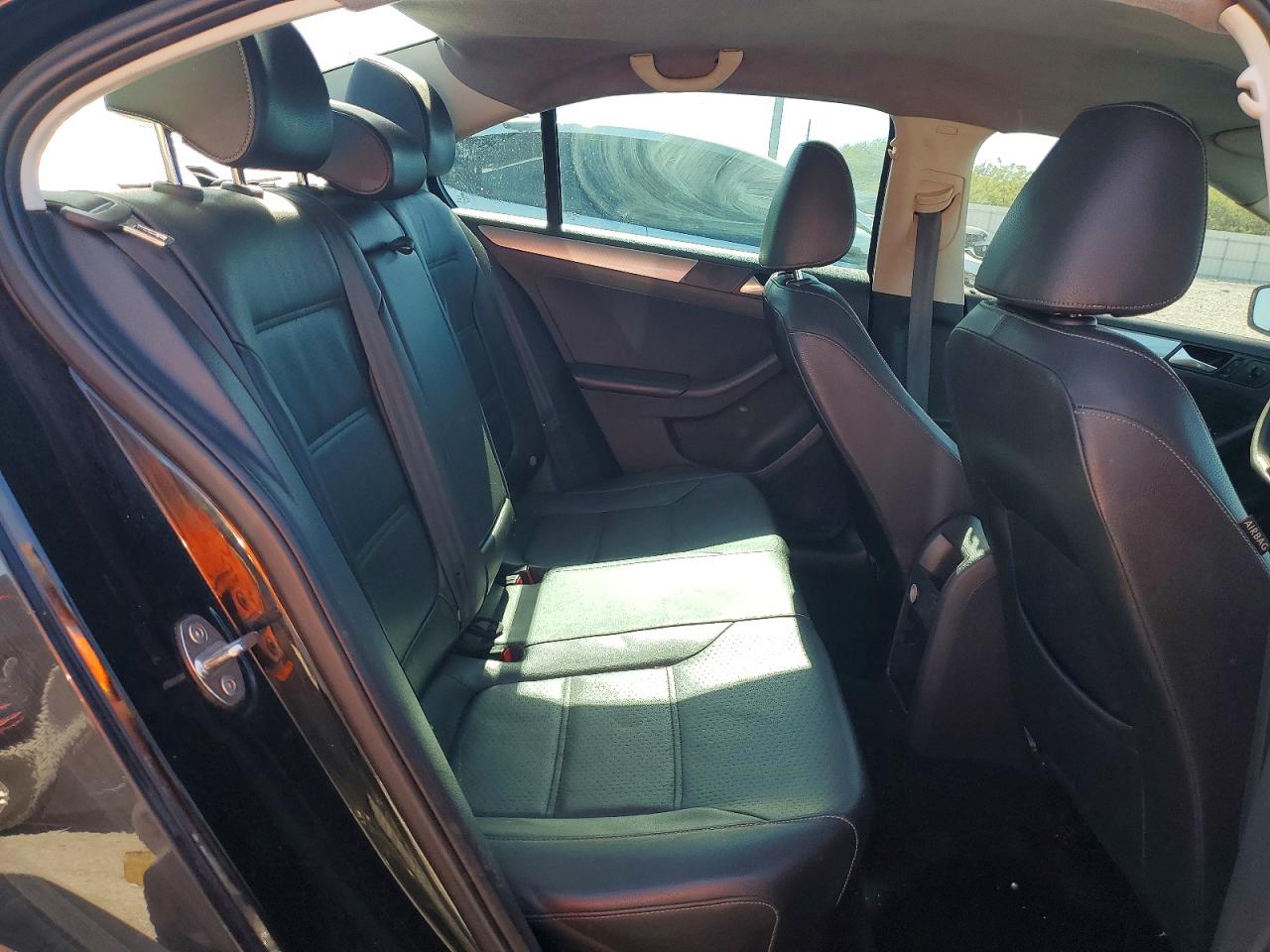 2018 VOLKSWAGEN JETTA SE photo 10