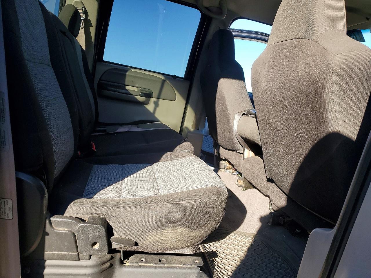 1999 FORD F250 SUPER DUTY photo 28