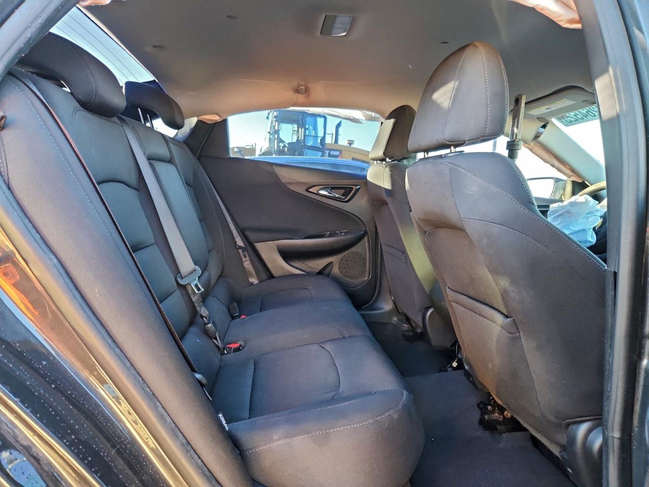 2017 CHEVROLET MALIBU LS photo 10