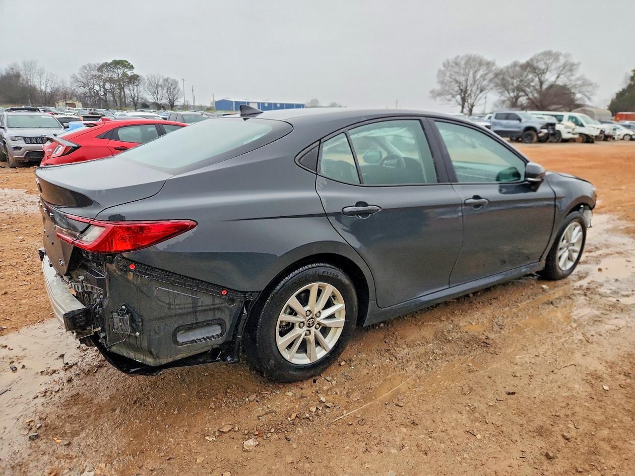 2025 TOYOTA CAMRY LE photo 3
