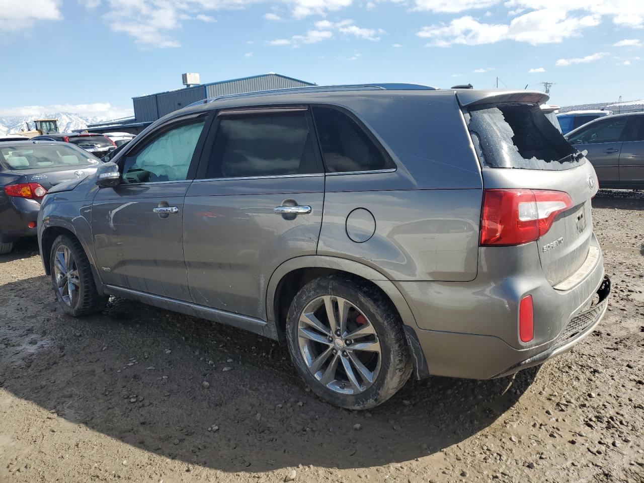 2014 KIA SORENTO photo 3