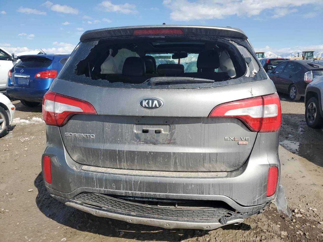 2014 KIA SORENTO photo 11