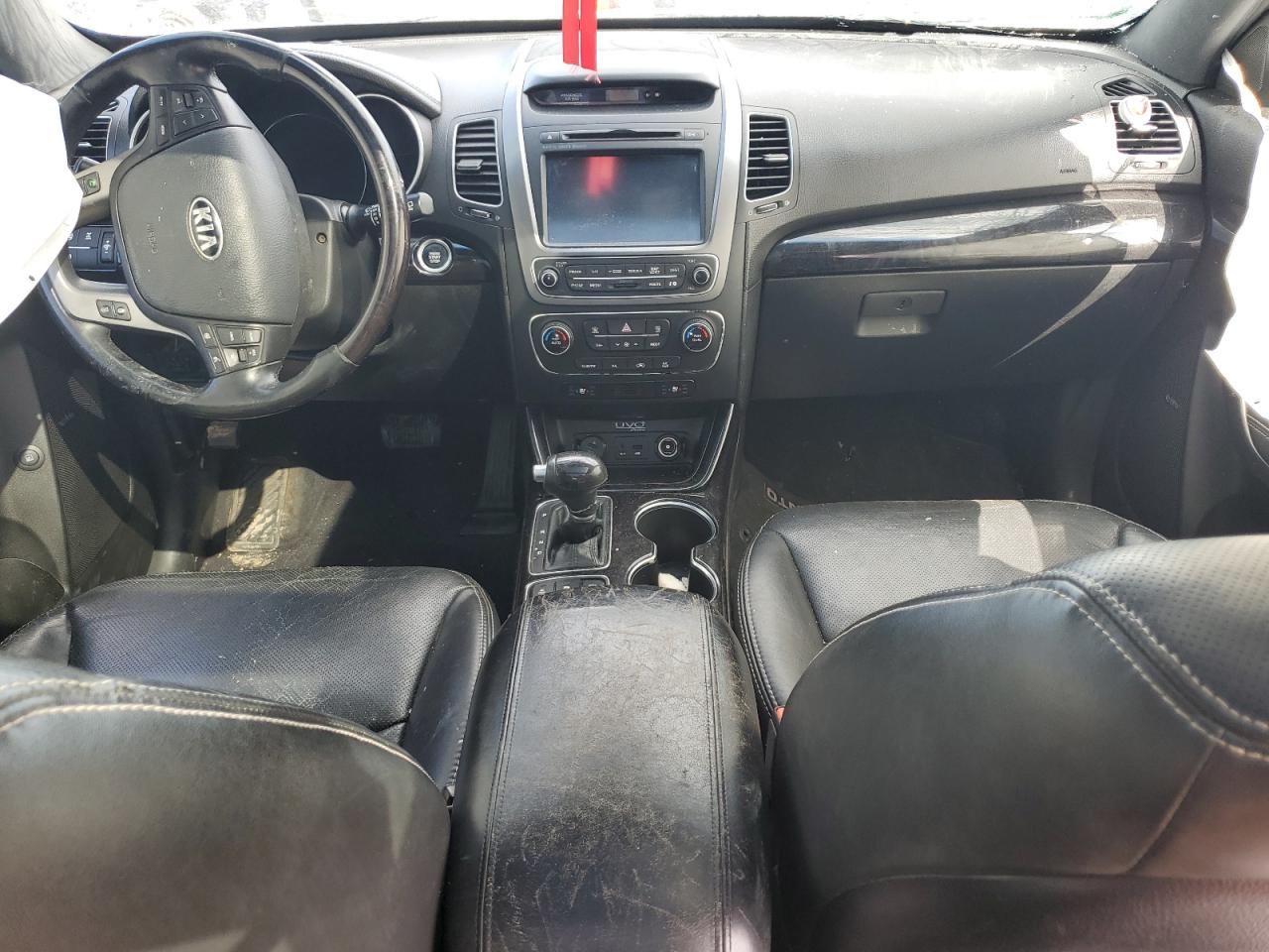 2014 KIA SORENTO photo 15