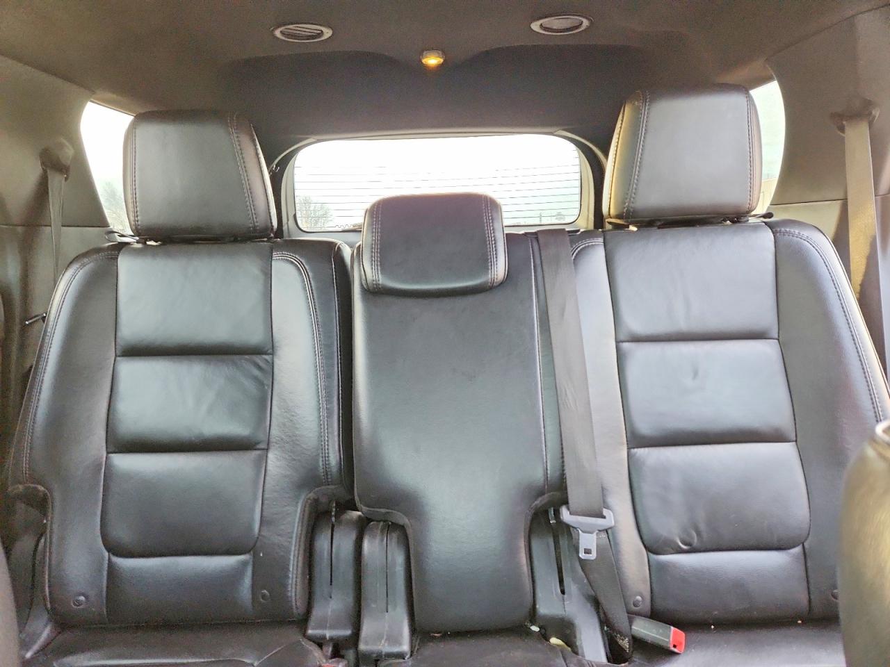 2015 FORD EXPLORER XLT photo 28