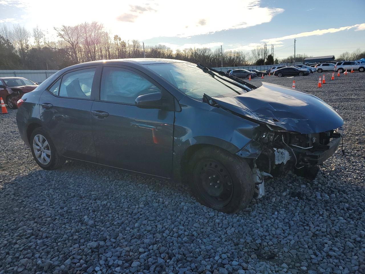 2015 TOYOTA COROLLA L photo 4