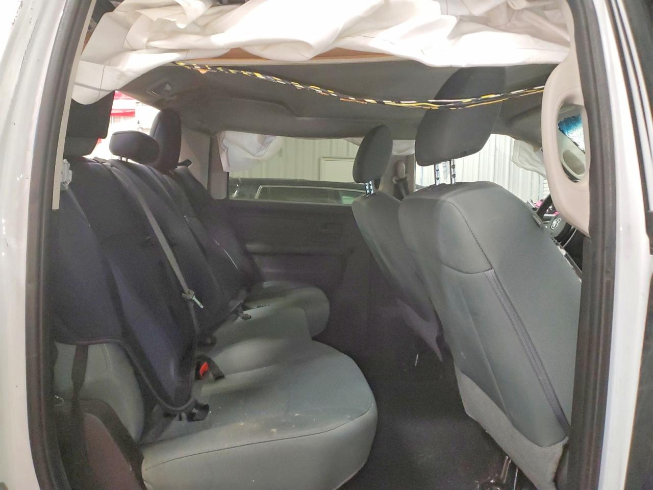 2018 RAM 2500 ST photo 28