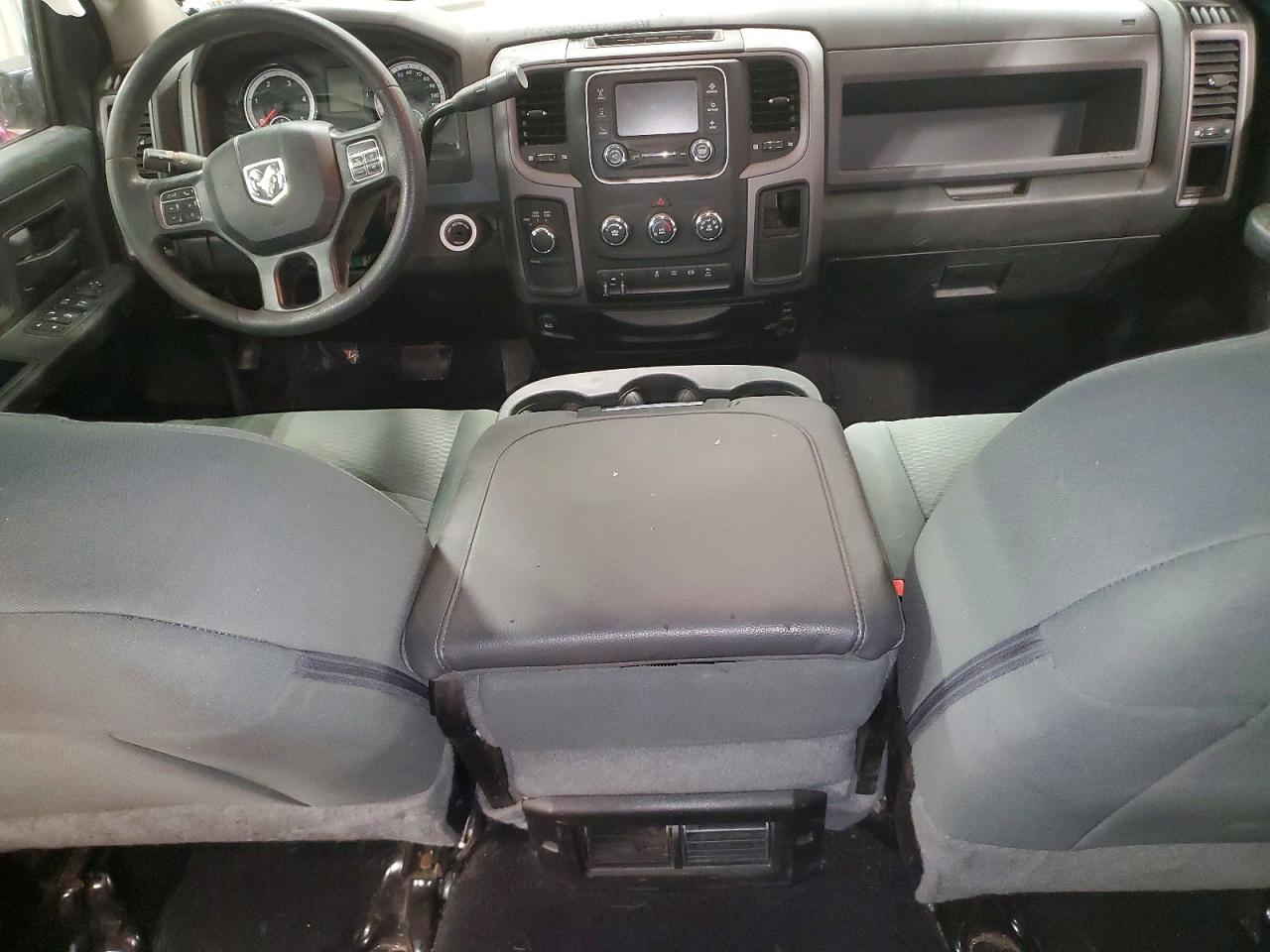 2018 RAM 2500 ST photo 22