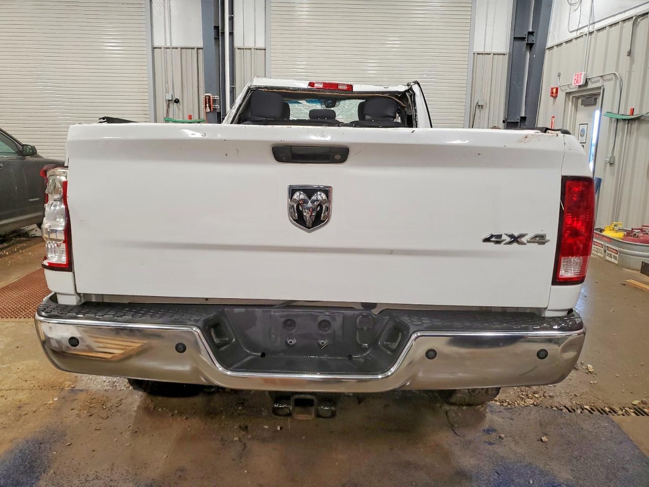 2018 RAM 2500 ST photo 16