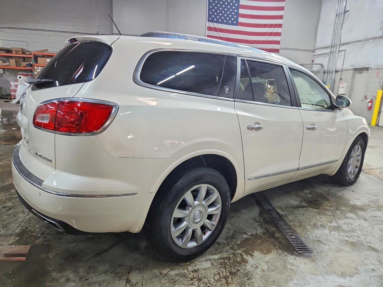 2014 BUICK ENCLAVE photo 3