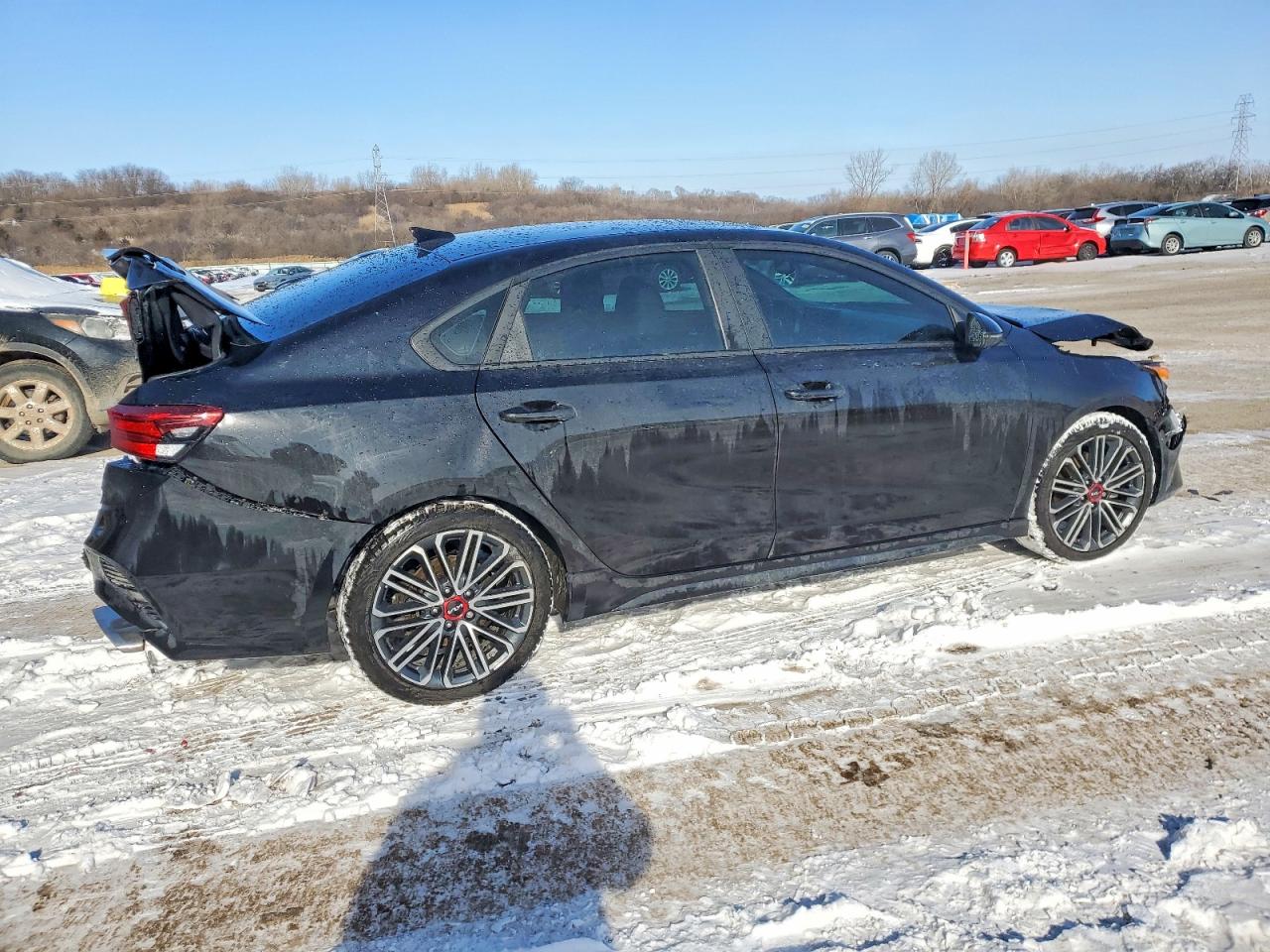 2023 KIA FORTE GT photo 3