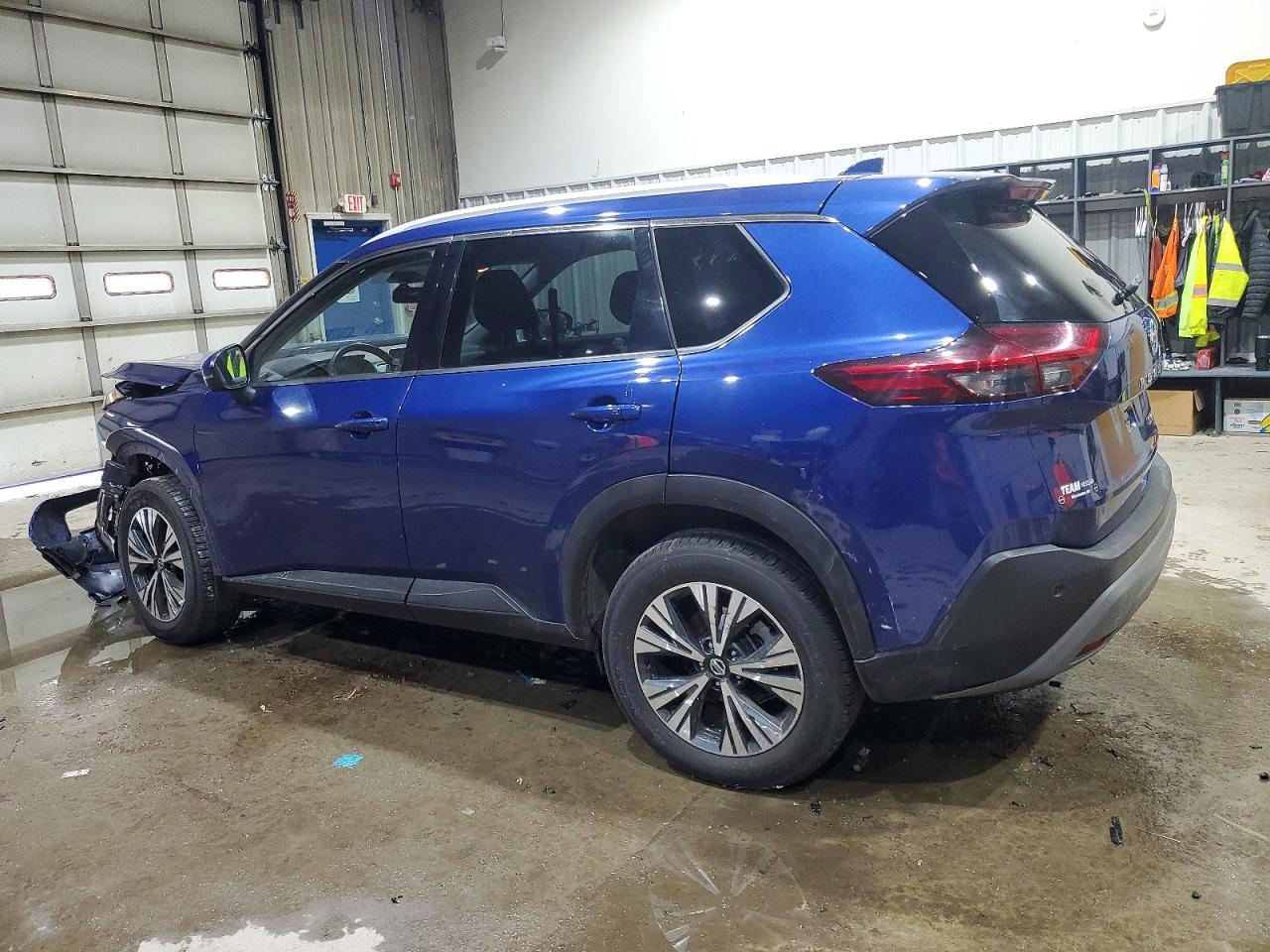 2021 NISSAN ROGUE SV photo 3