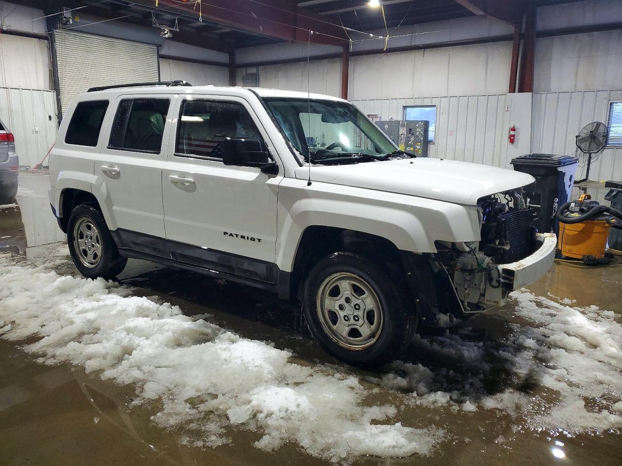 2014 JEEP PATRIOT SPORT photo 4