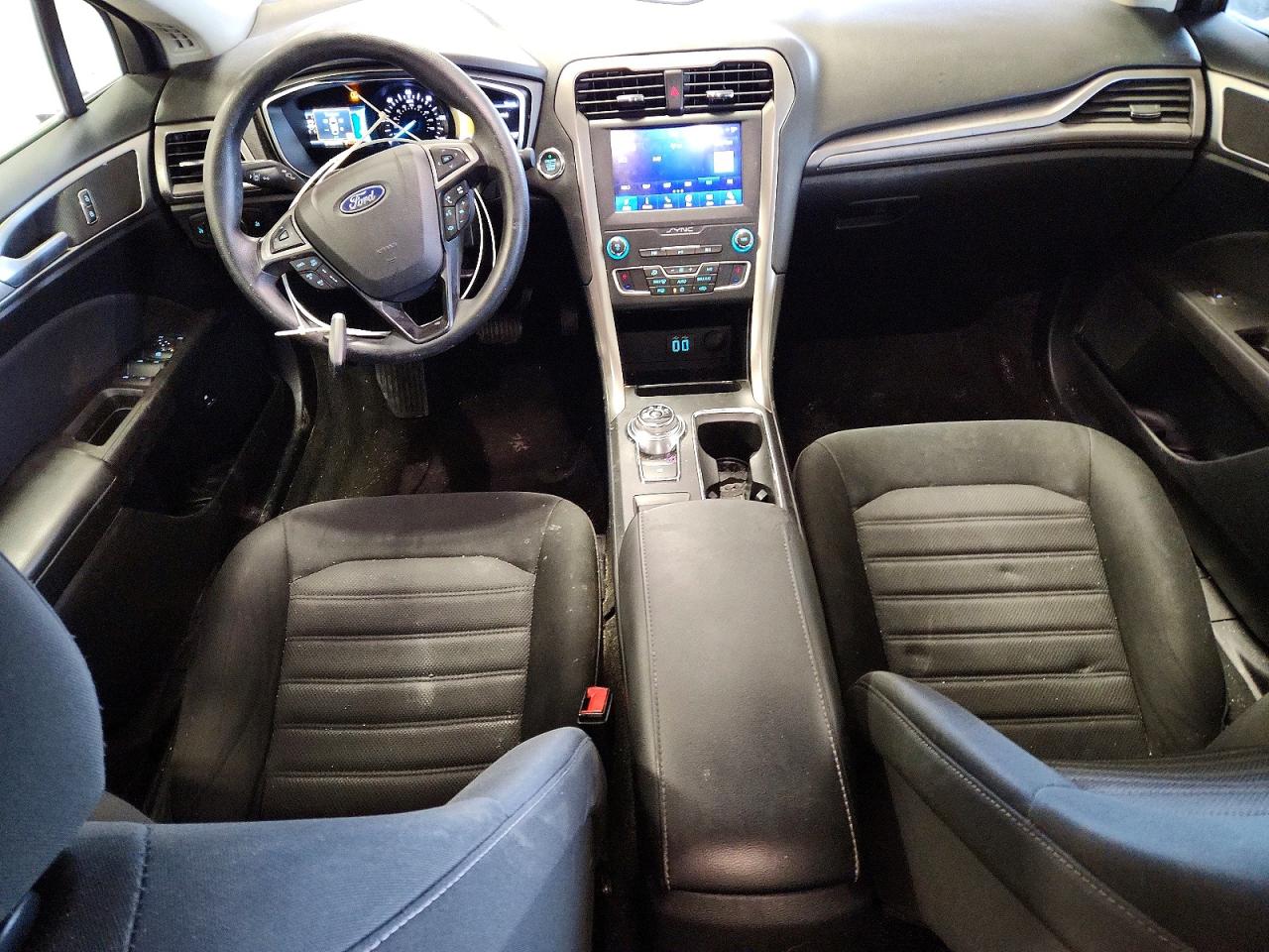 2020 FORD FUSION SE photo 8
