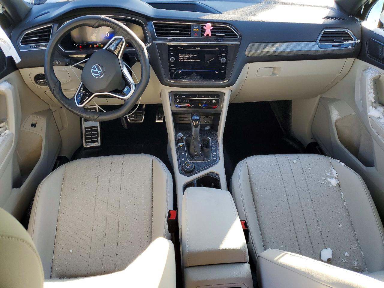 2024 VOLKSWAGEN TIGUAN SE R-LINE BLACK photo 8