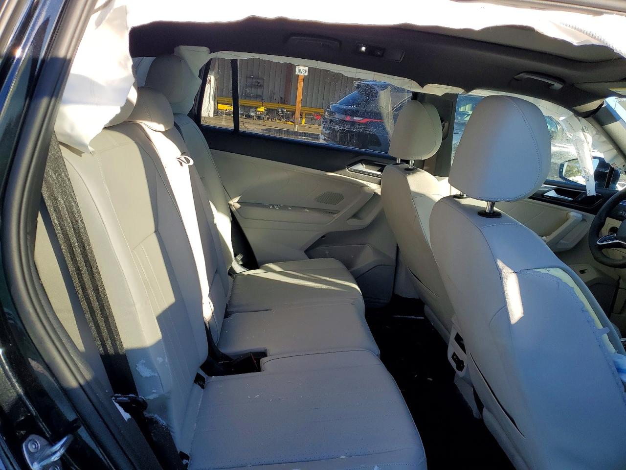 2024 VOLKSWAGEN TIGUAN SE R-LINE BLACK photo 10