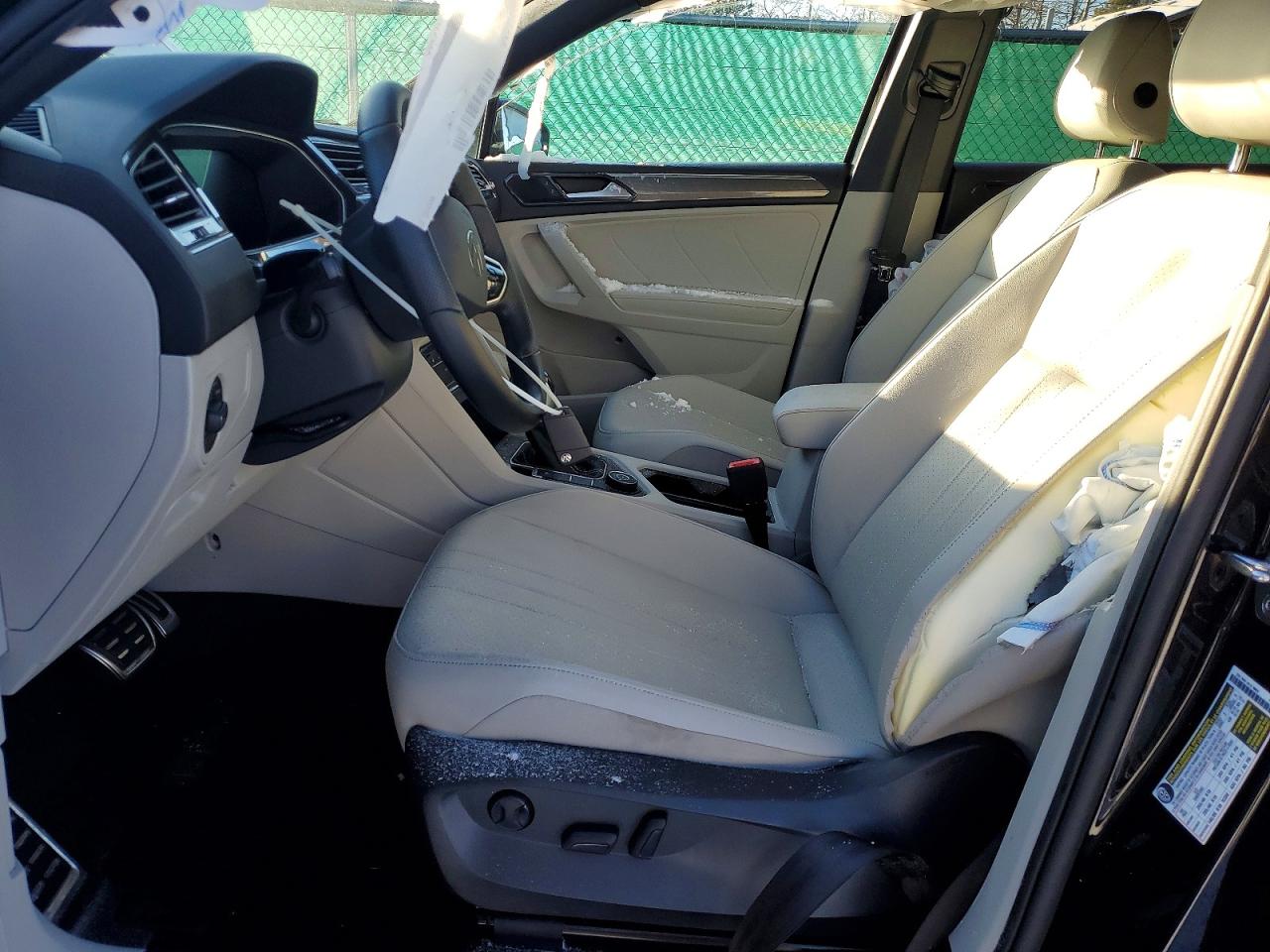 2024 VOLKSWAGEN TIGUAN SE R-LINE BLACK photo 7