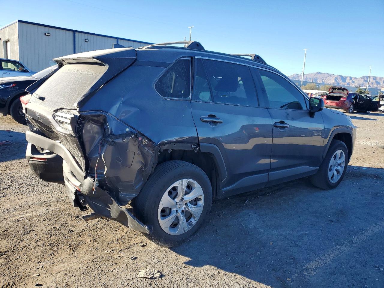 2019 TOYOTA RAV4 LE photo 5