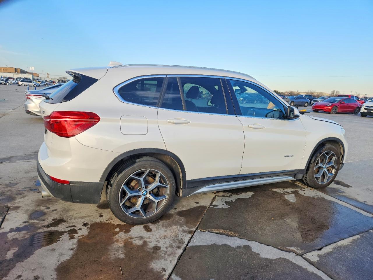 2016 BMW X1 XDRIVE28I photo 5