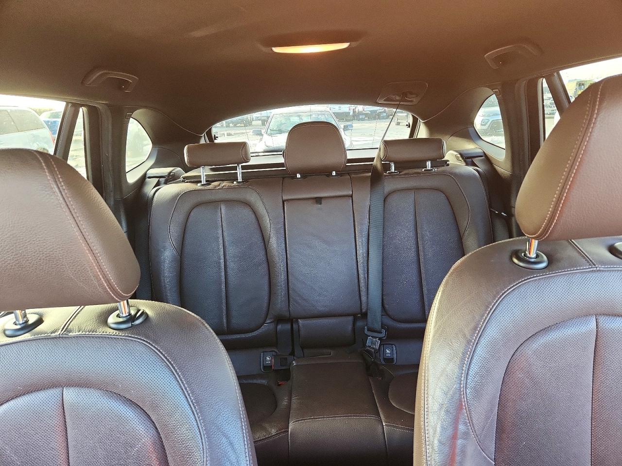 2016 BMW X1 XDRIVE28I photo 19