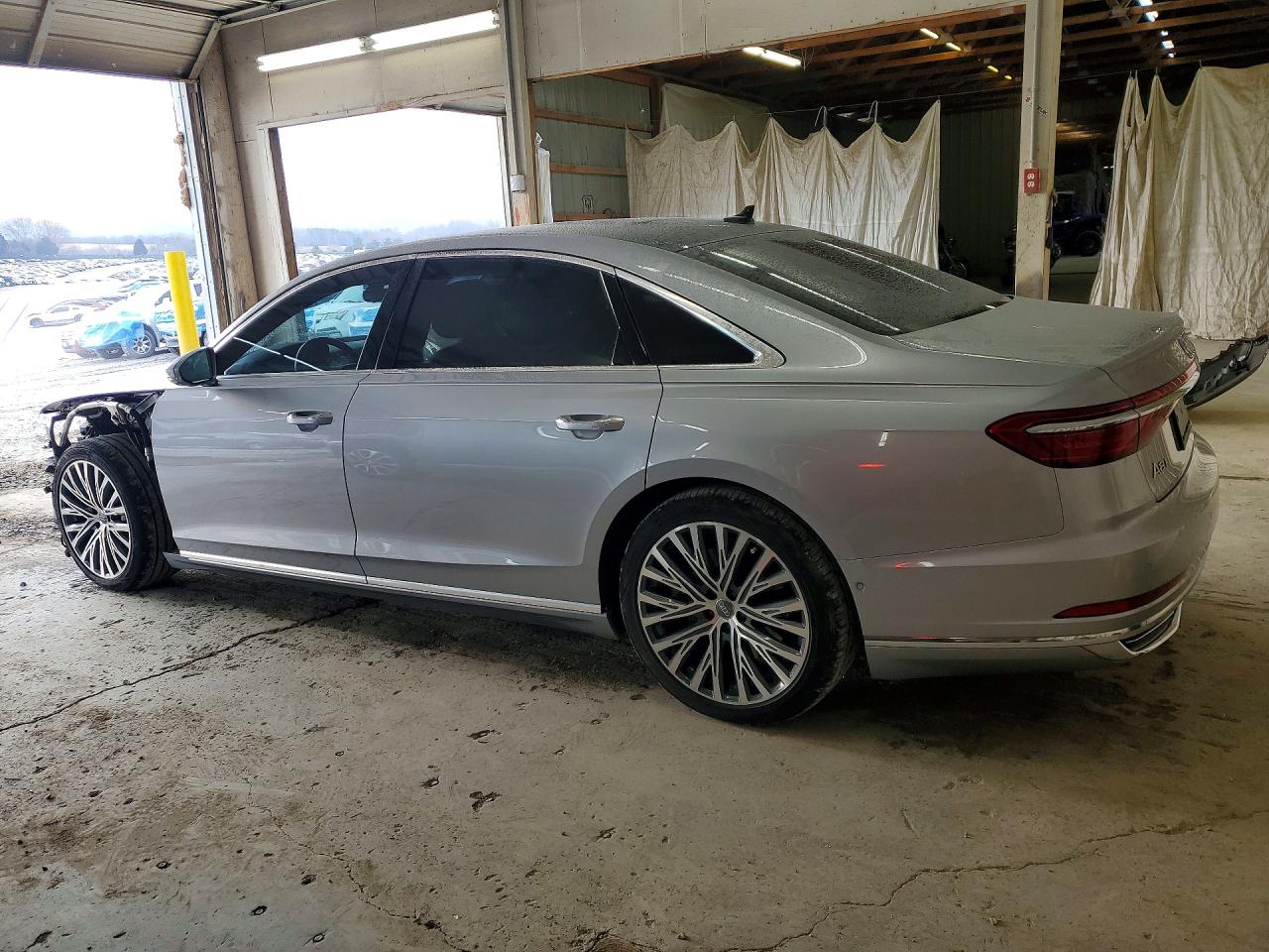 2019 AUDI A8 L photo 3