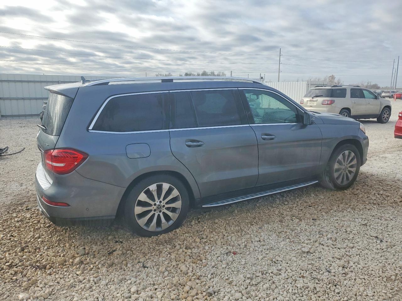 2017 MERCEDES-BENZ GLS 450 4MATIC photo 9