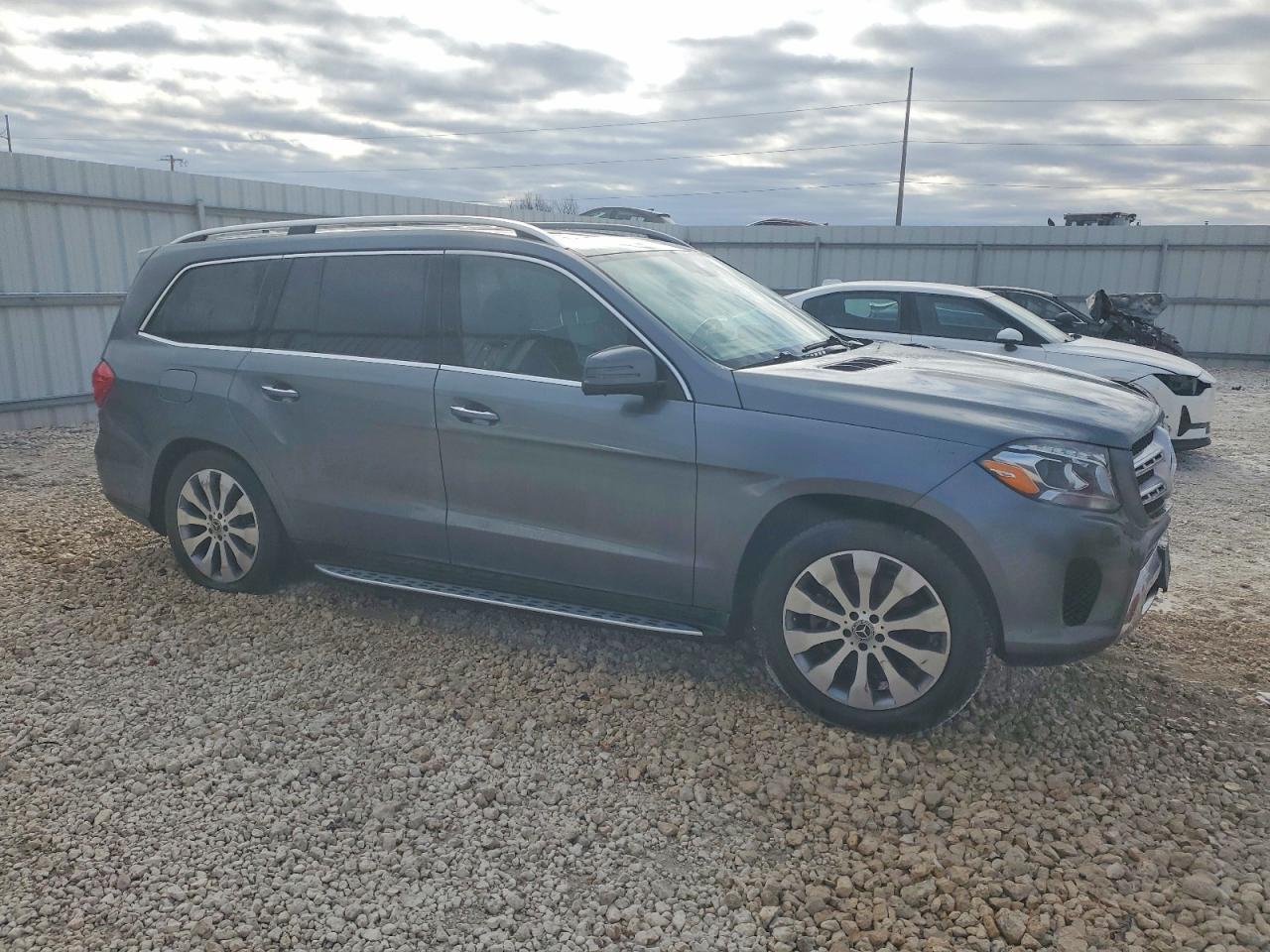 2017 MERCEDES-BENZ GLS 450 4MATIC photo 13