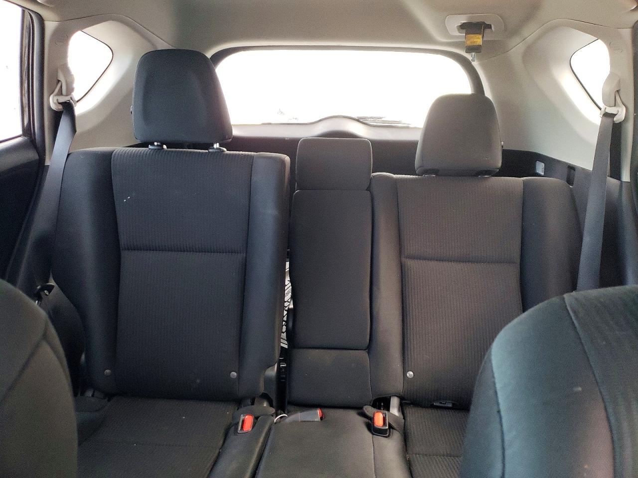 2017 TOYOTA RAV4 LE photo 10