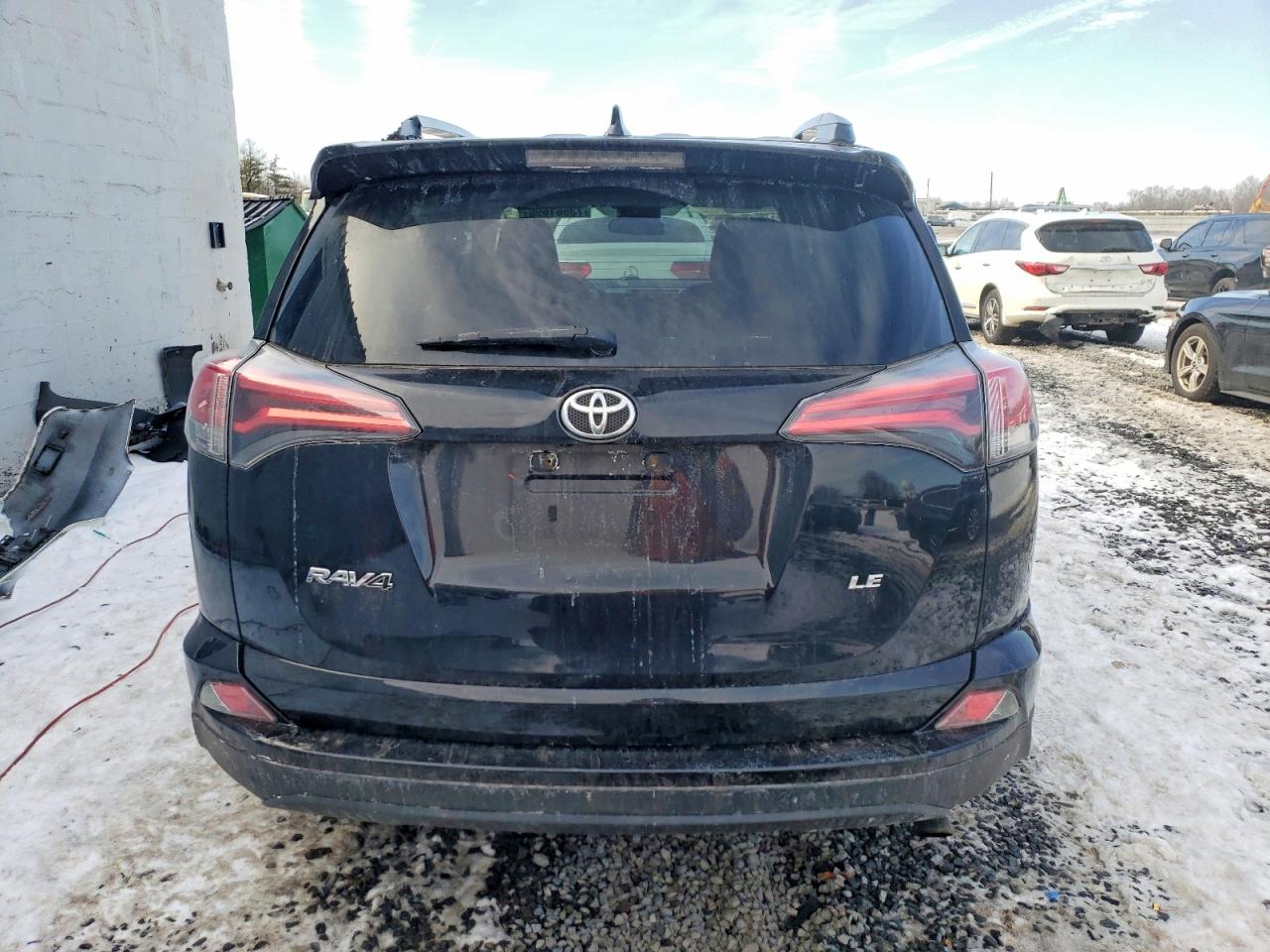 2017 TOYOTA RAV4 LE photo 6