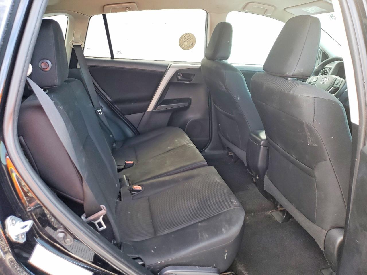 2017 TOYOTA RAV4 LE photo 11