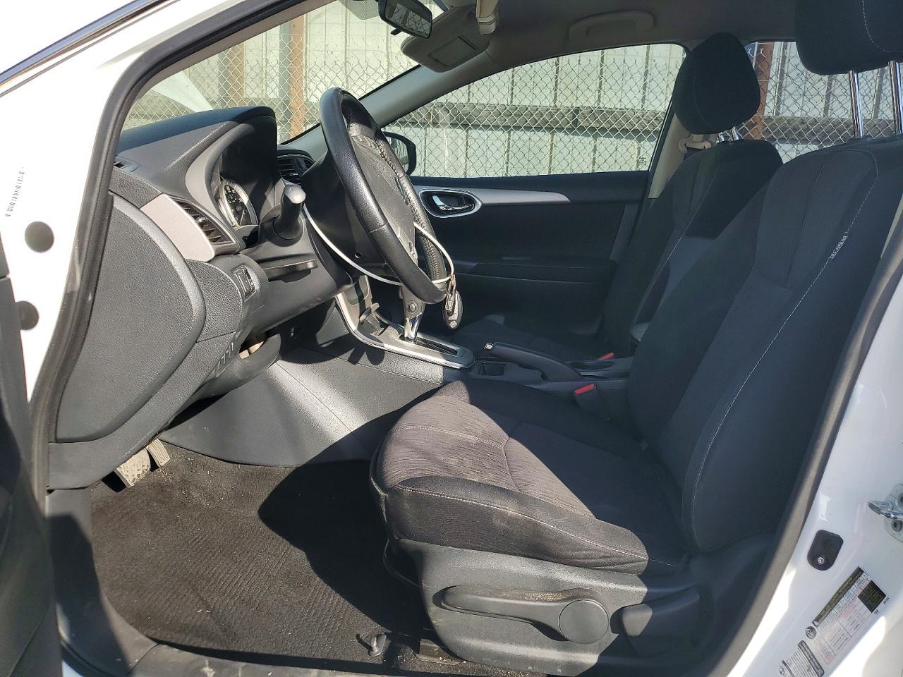 2015 NISSAN SENTRA S photo 25