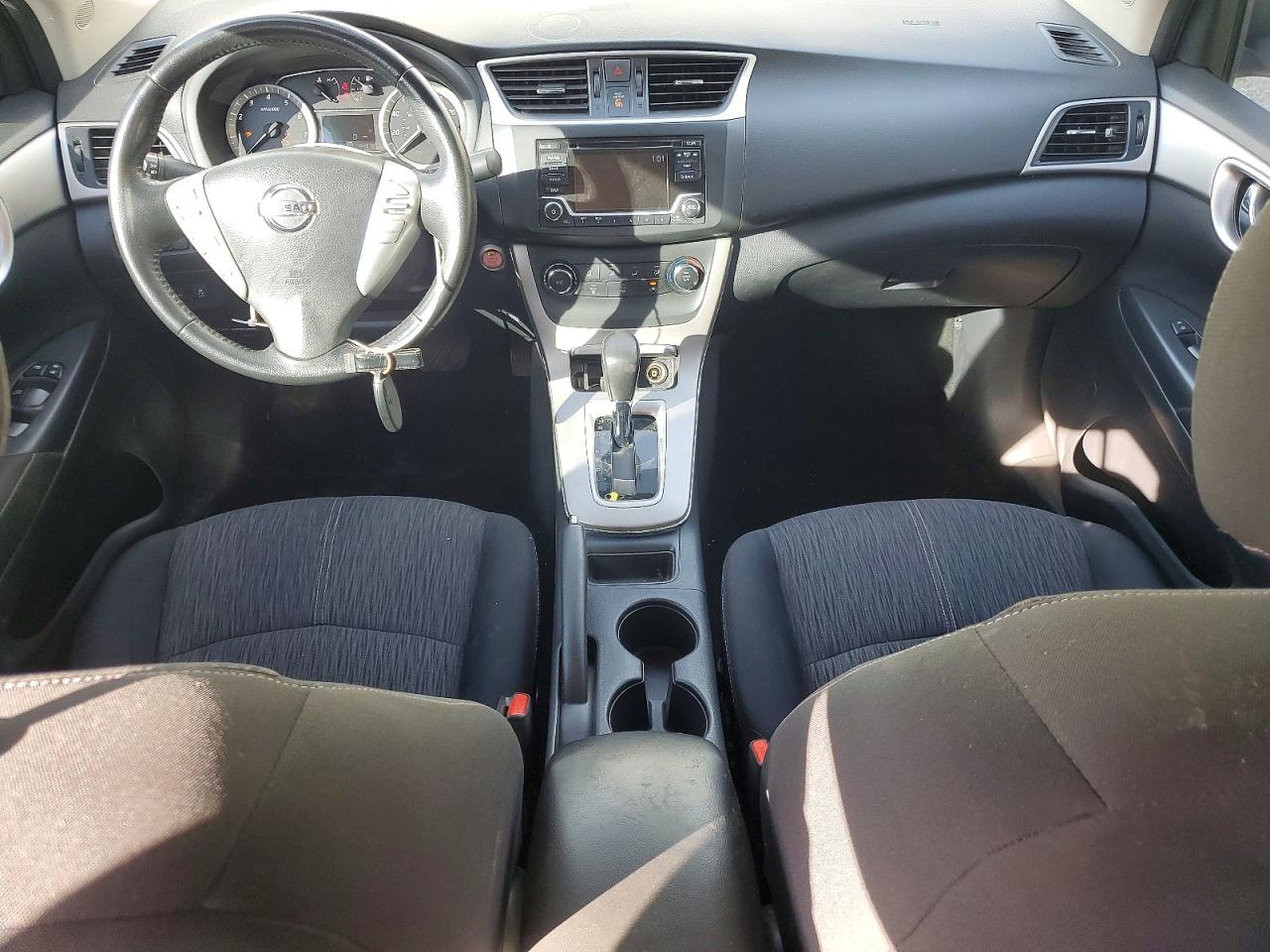 2015 NISSAN SENTRA S photo 29