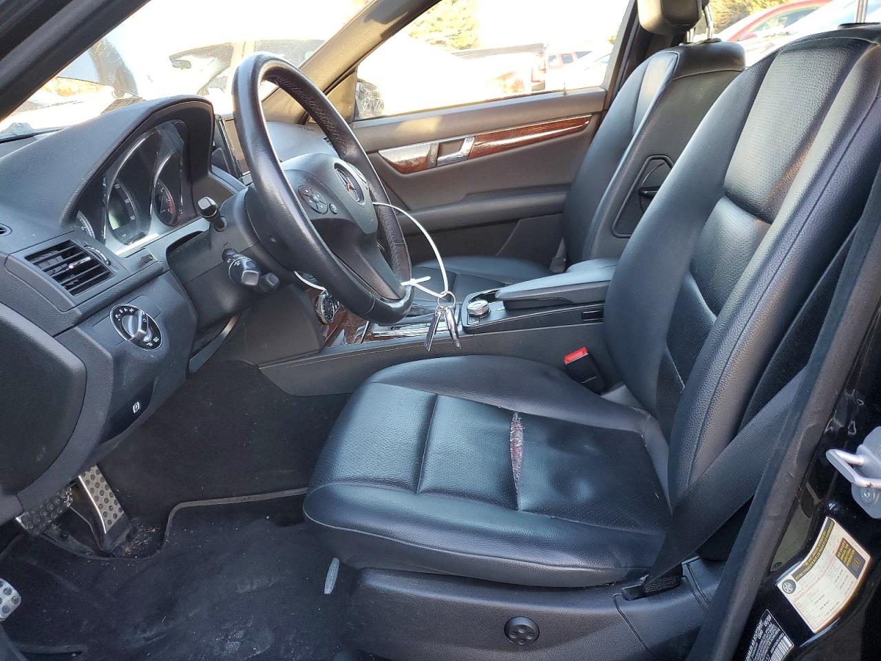2010 MERCEDES-BENZ C 300 photo 19