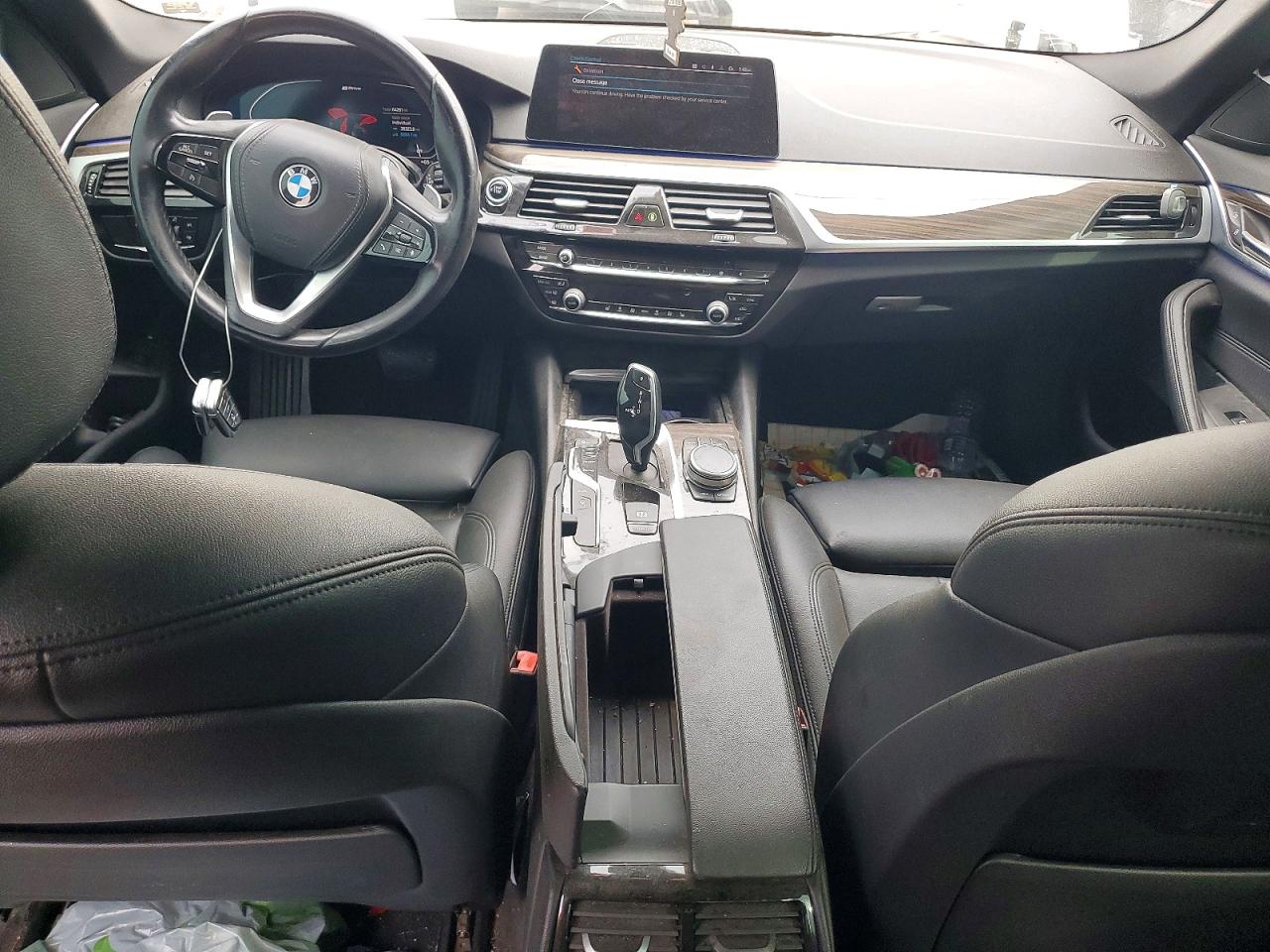 2020 BMW 530E photo 15