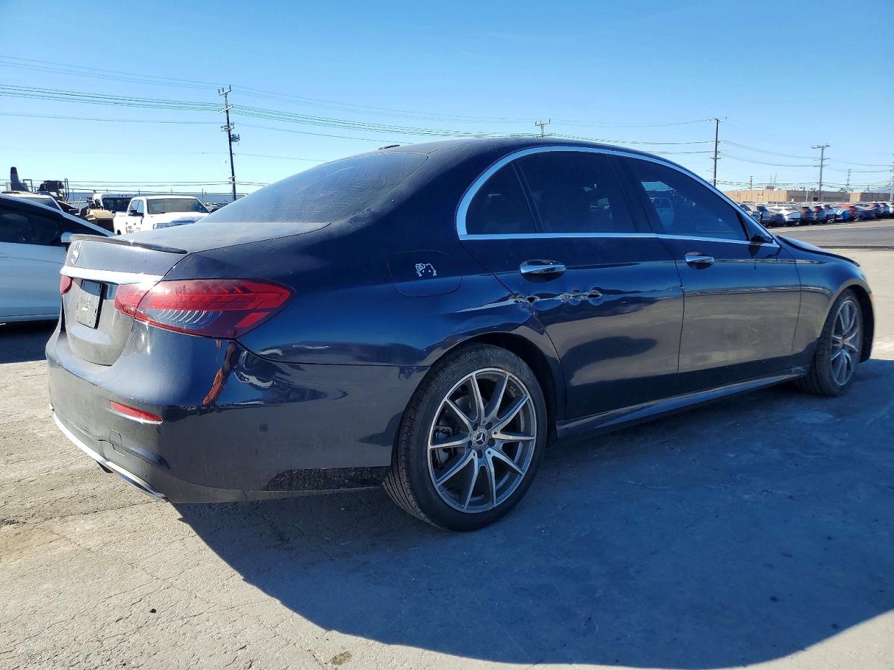 2022 MERCEDES-BENZ E 350 photo 3