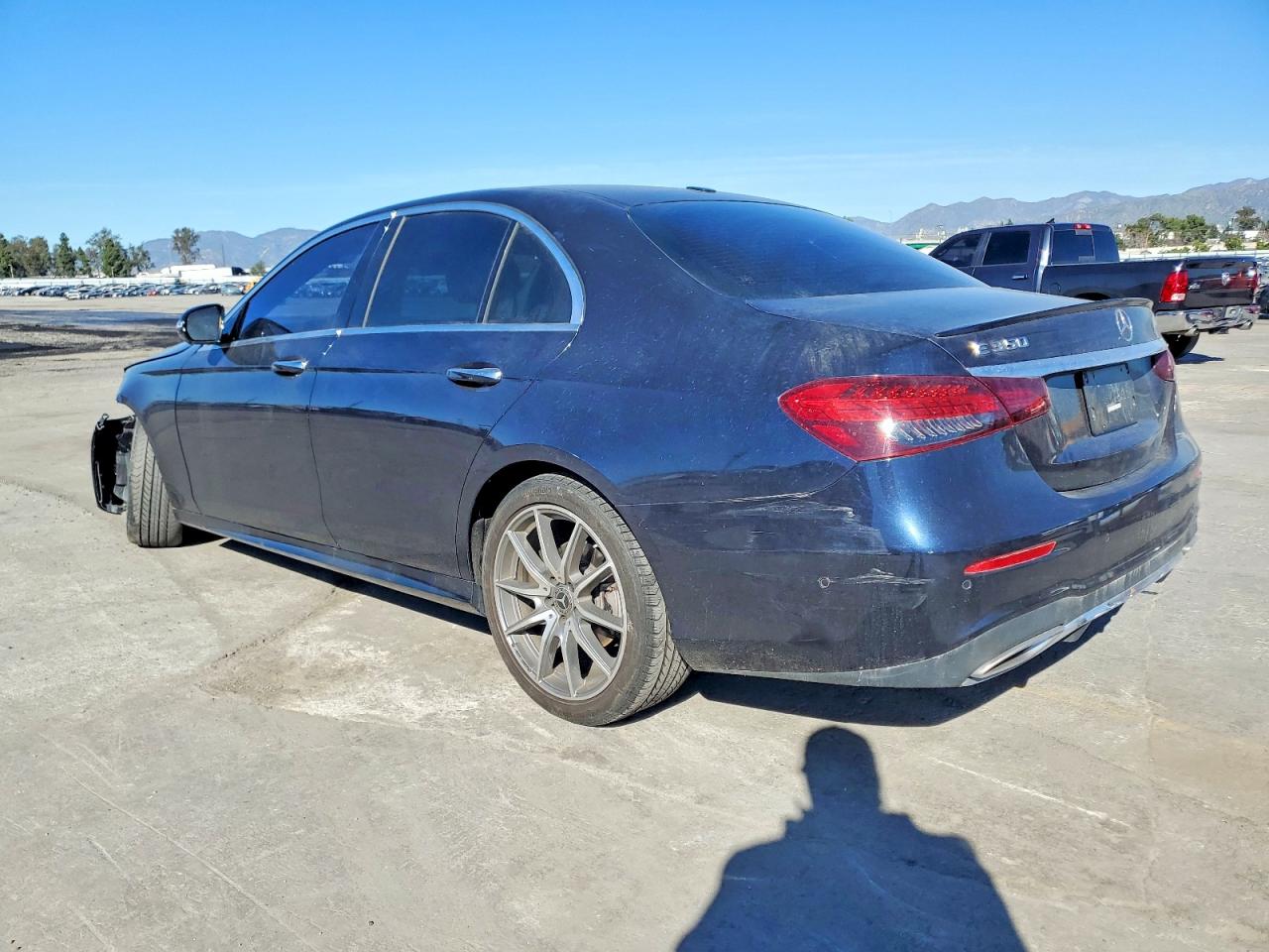 2022 MERCEDES-BENZ E 350 photo 2