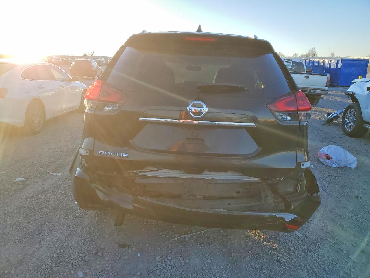 2018 NISSAN ROGUE S photo 6