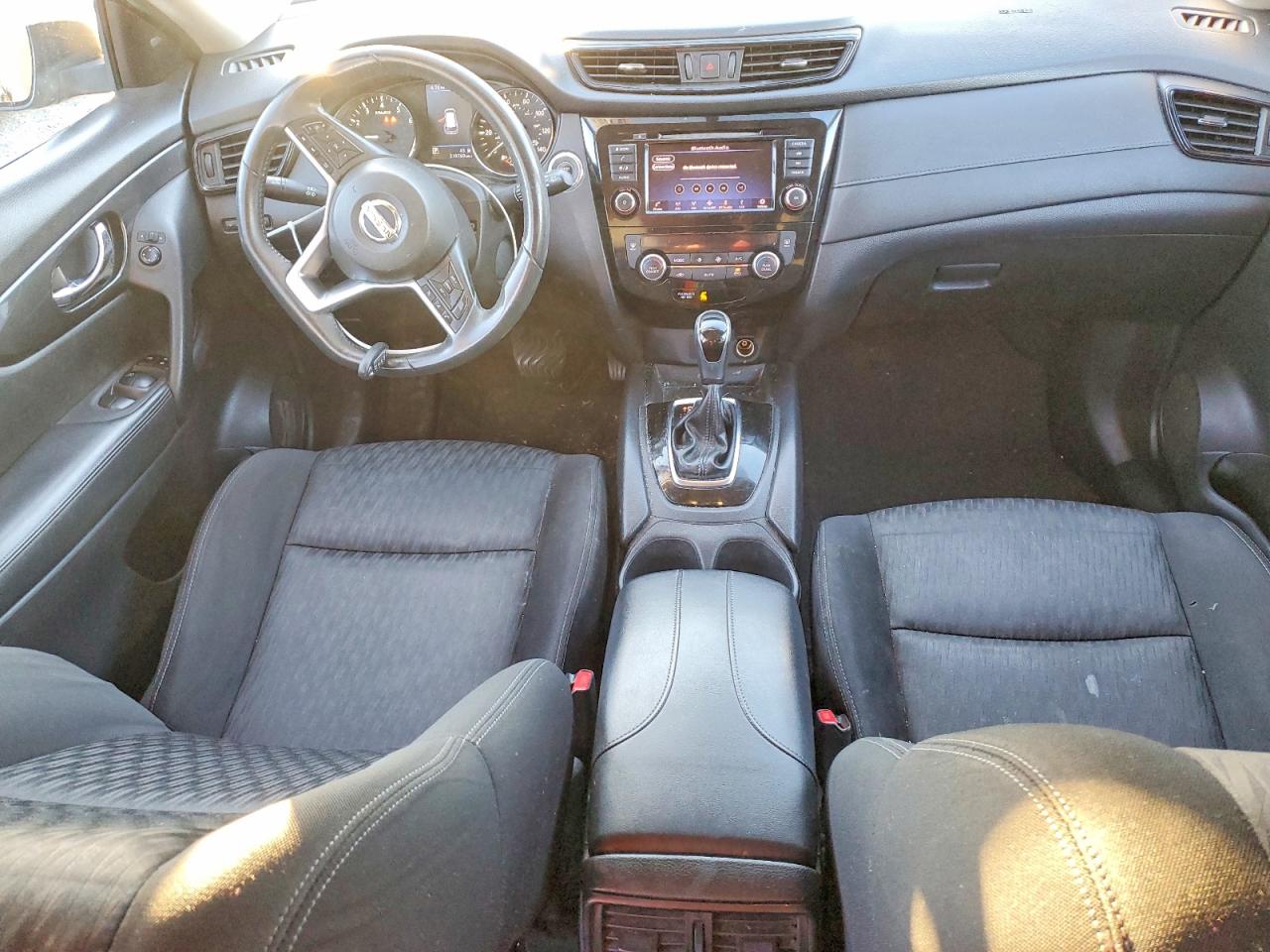 2018 NISSAN ROGUE S photo 8