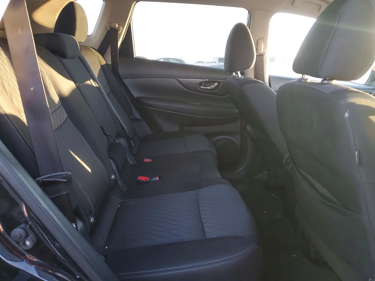 2018 NISSAN ROGUE S photo 11