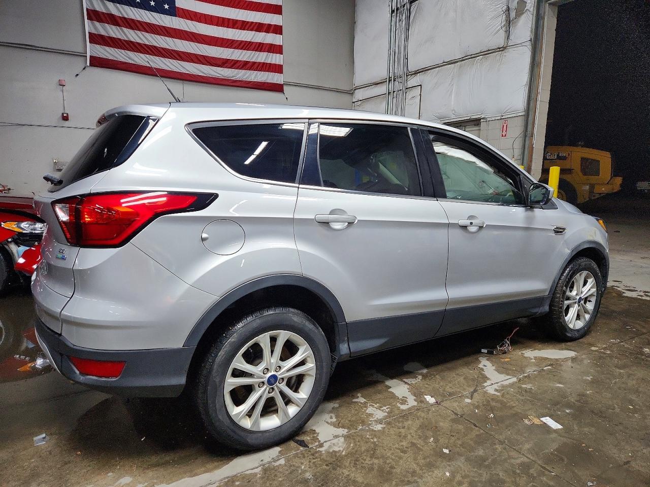 2019 FORD ESCAPE SE photo 7