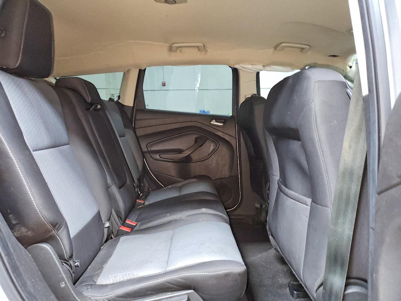 2019 FORD ESCAPE SE photo 31