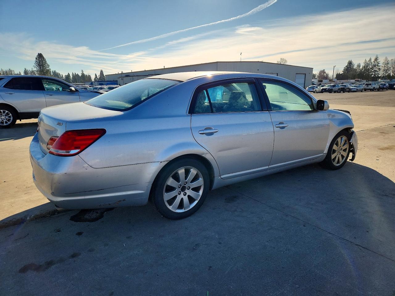 2006 TOYOTA AVALON XL photo 3