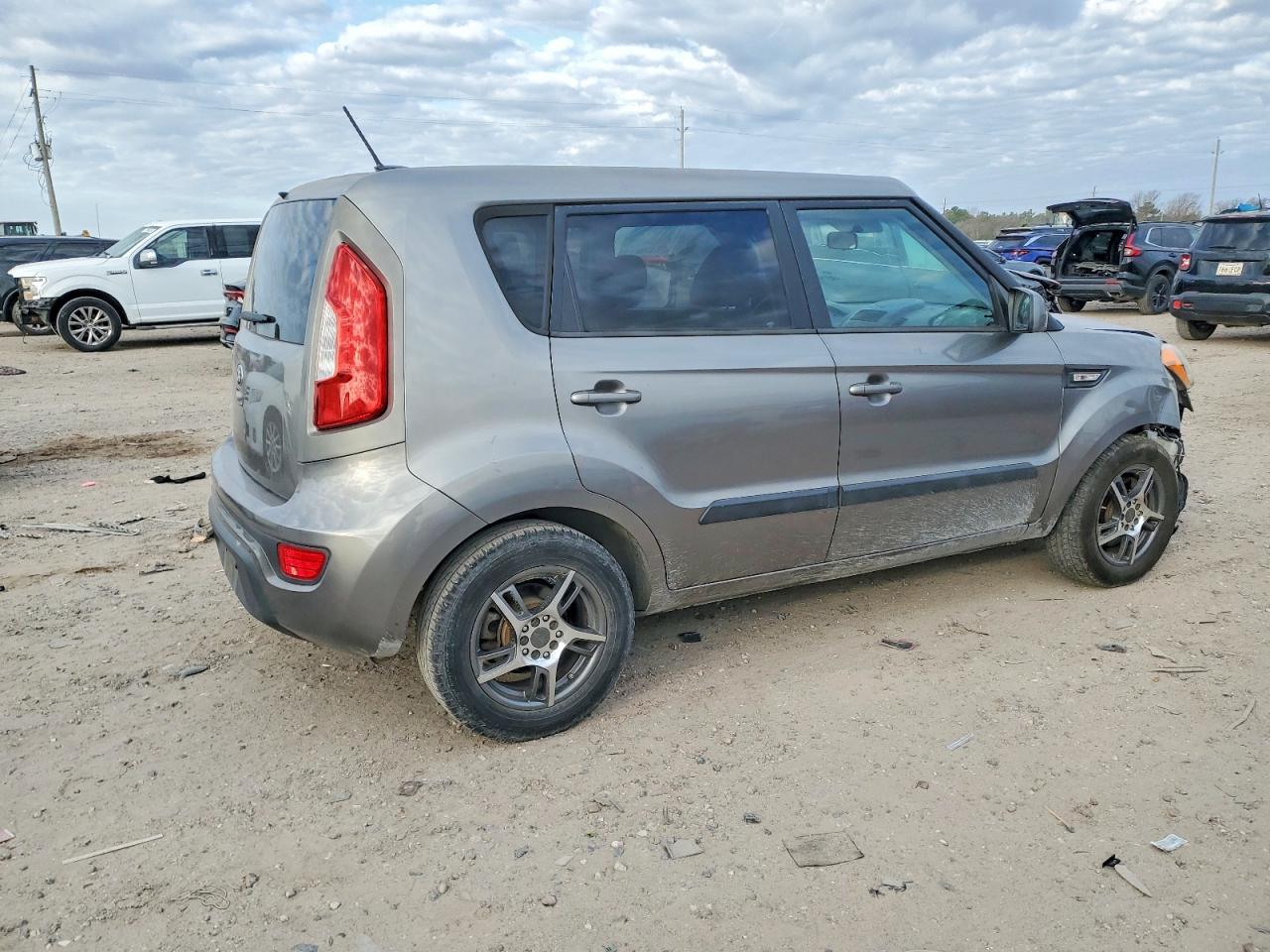 2013 KIA SOUL photo 5
