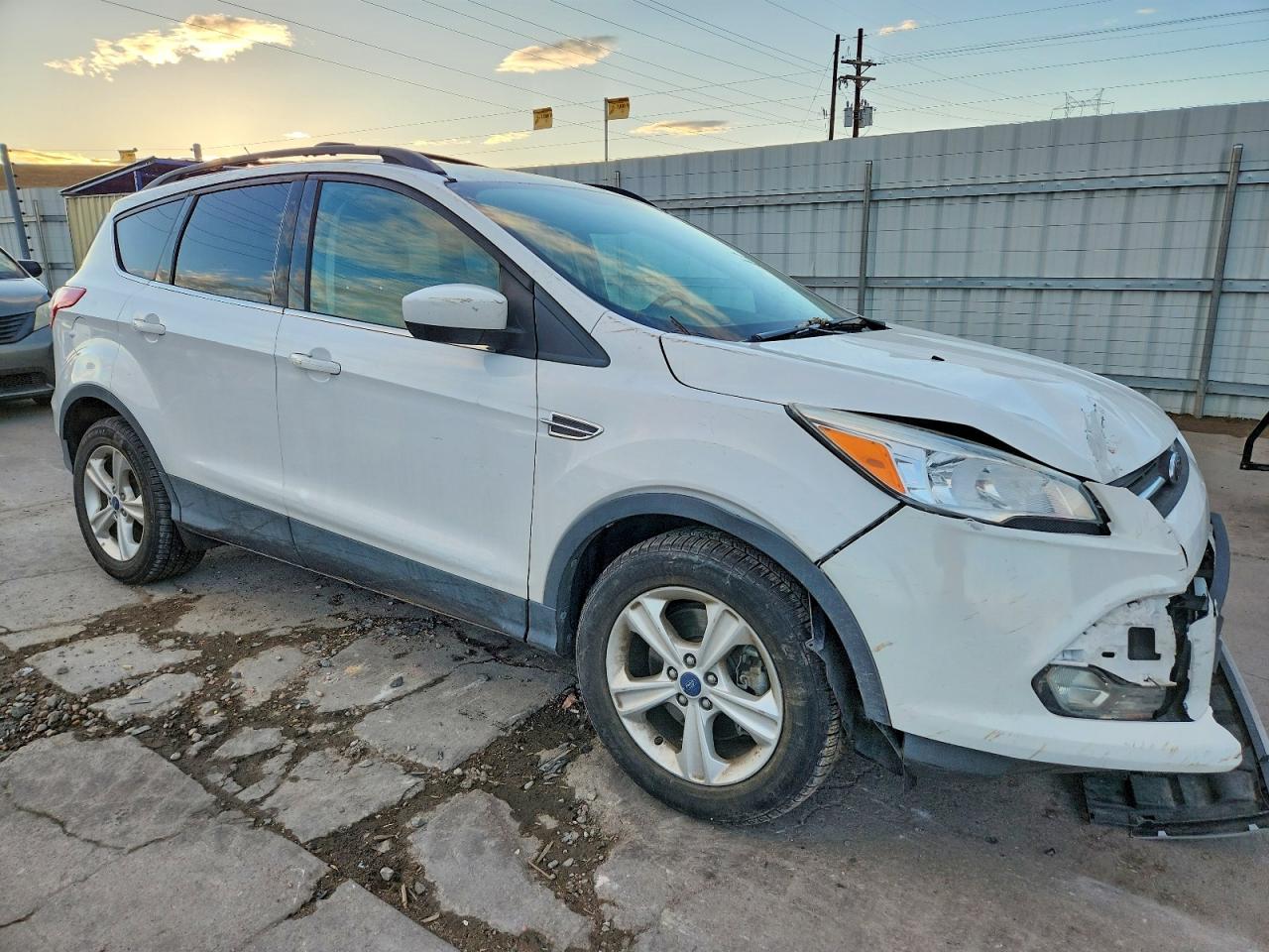 2013 FORD ESCAPE SE photo 4