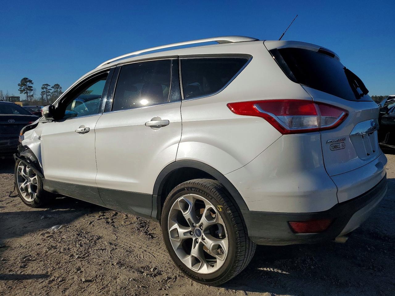 2016 FORD ESCAPE TITANIUM photo 2