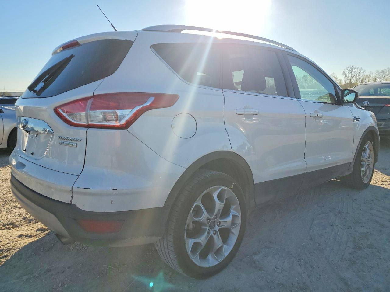 2016 FORD ESCAPE TITANIUM photo 3