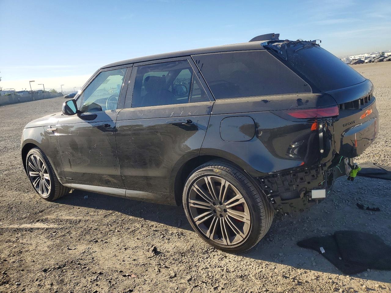 2025 LAND ROVER RANGE ROVER SPORT AUTOBIOGRAPHY photo 2