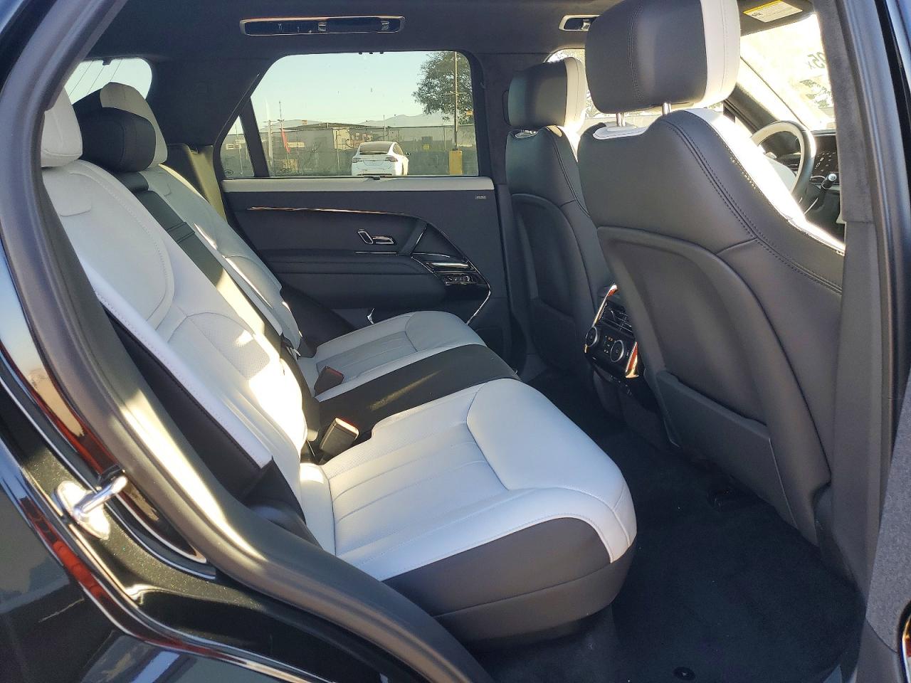 2025 LAND ROVER RANGE ROVER SPORT AUTOBIOGRAPHY photo 11