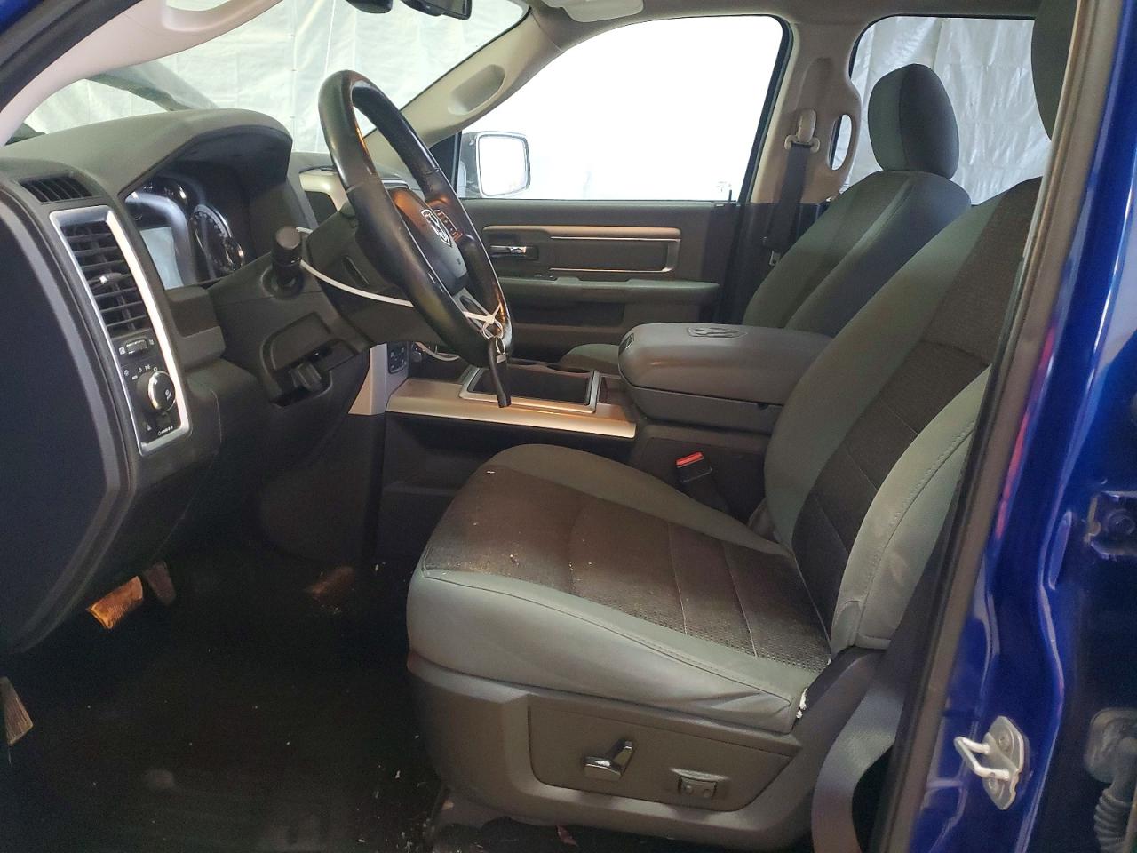 2014 RAM 1500 SLT photo 19