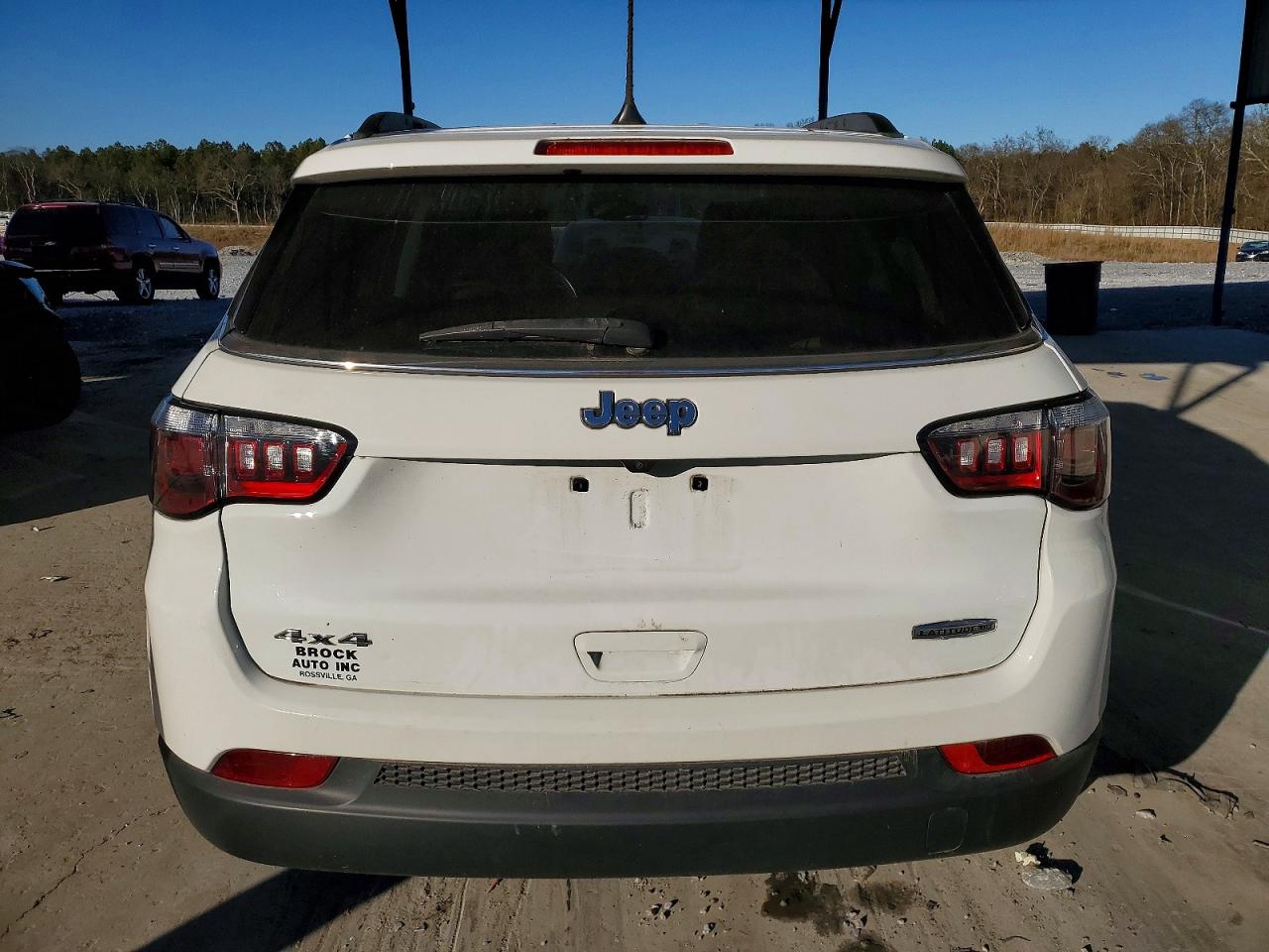 2022 JEEP COMPASS LATITUDE LUX photo 11