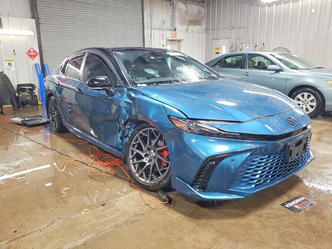 2025 TOYOTA CAMRY XSE photo 7